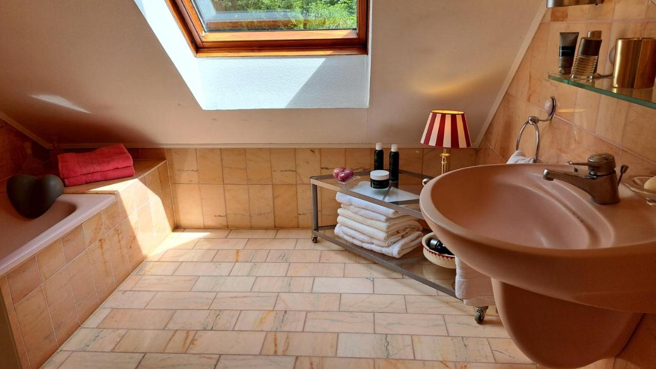 Ferienwohnung In Bad Wilhelmshoehe Weltkulturerbe Kassel Ngoại thất bức ảnh